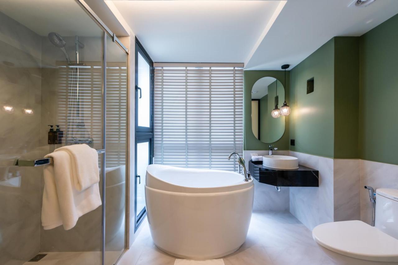 Kaya Heritage Hotel Банкок Екстериор снимка